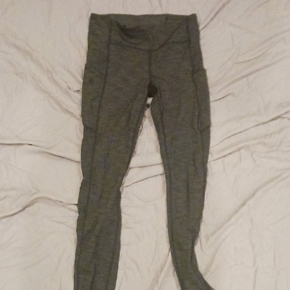 Lululemon Athletica Charcoal Legging Size 4